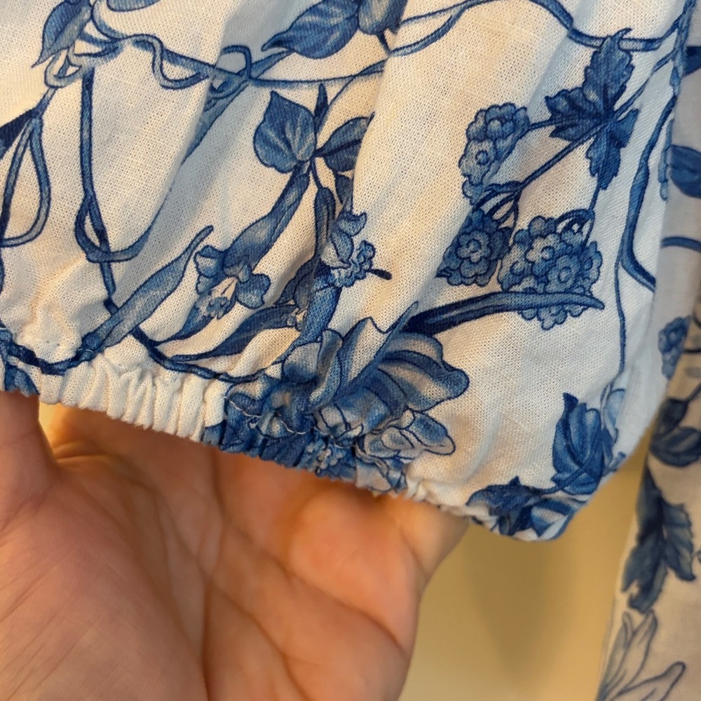 H&M Blue Floral Linen Blend Button Down Women's Boho Blouse, size L - Picture 4 of 5